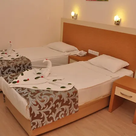 Grand Ati̇lla Hotel 3*
