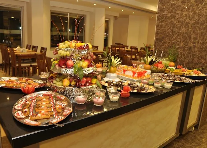 Grand Ati̇lla Hotell