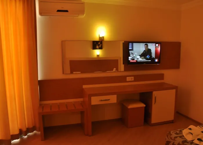Grand Ati̇lla Hotel